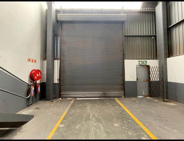410M² WAREHOUSE TO LET IN RANDJESPARK