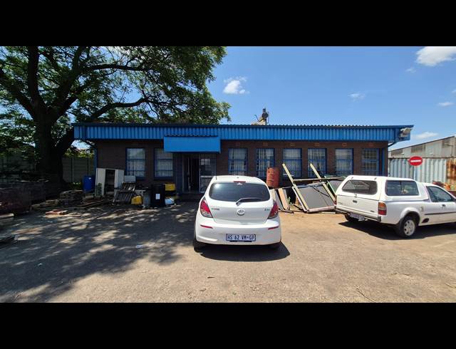 250M² INDUSTRIAL YARD TO LET IN APEX