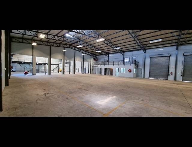 866M² WAREHOUSE TO LET IN AIRPORT INDUSTRIA