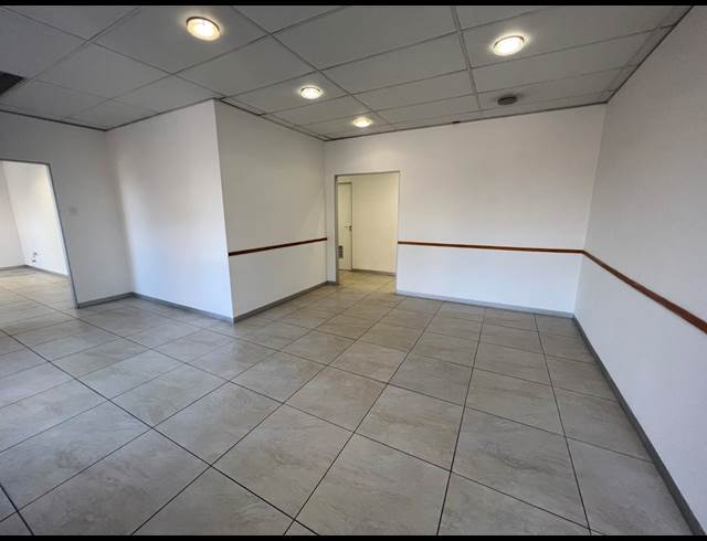 193M² OFFICE TO LET IN ROSEBANK