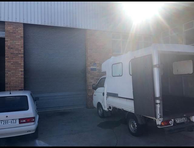362M² WAREHOUSE TO LET IN STIKLAND INDUSTRIAL