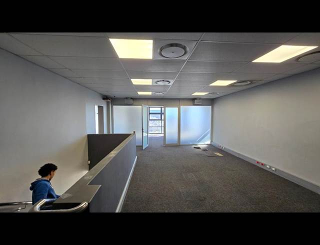 INDUSTRIAL PROPERTY TO RENT IN STIKLAND INDUSTRIAL