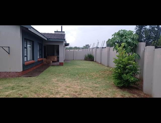 3 BEDROOM PROPERTY TO RENT IN WATERKLOOF EAST