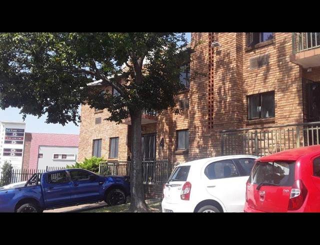 347M² WAREHOUSE TO LET IN OLIVEDALE