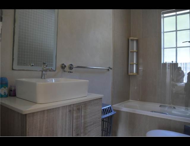 3 bed property to rent in MORNINGSIDE