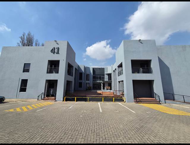 199M² OFFICE TO LET IN ALLANDALE