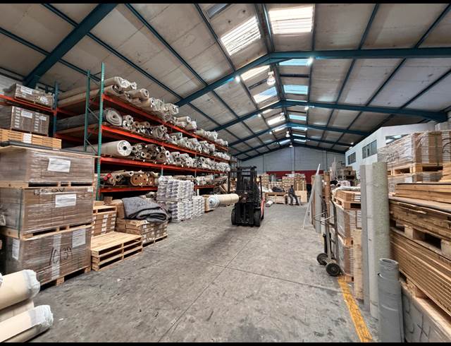 1,239M² WAREHOUSE TO LET IN CAPE TOWN CITY CENTRE