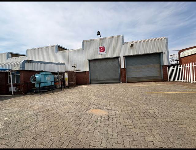 3,168M² WAREHOUSE TO LET IN SELBY