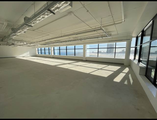 314M² OFFICE TO LET IN SEA POINT