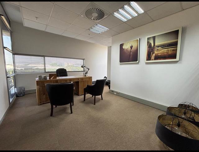 264M² OFFICE TO LET IN UMHLANGA RIDGE