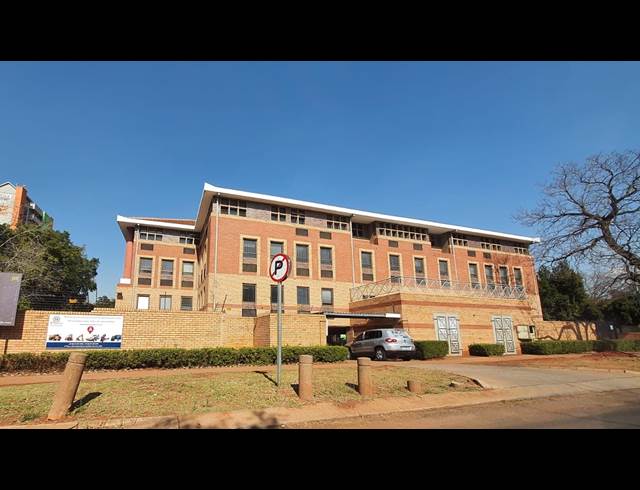 17M² OFFICE TO LET IN HATFIELD