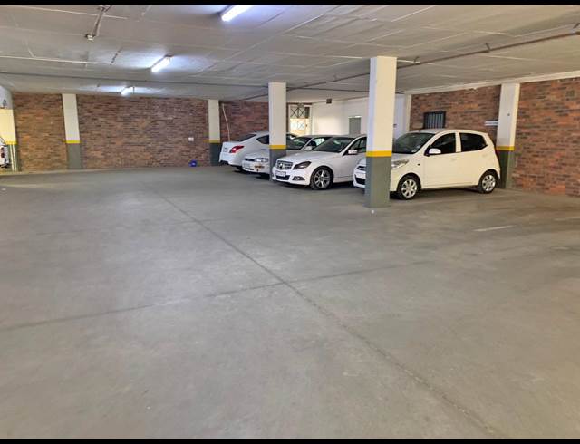 218M² OFFICE TO LET IN HOUGHTON ESTATE