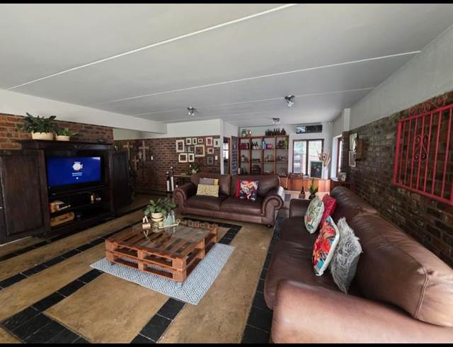 4 BEDROOM PROPERTY TO RENT IN GLEN MARAIS