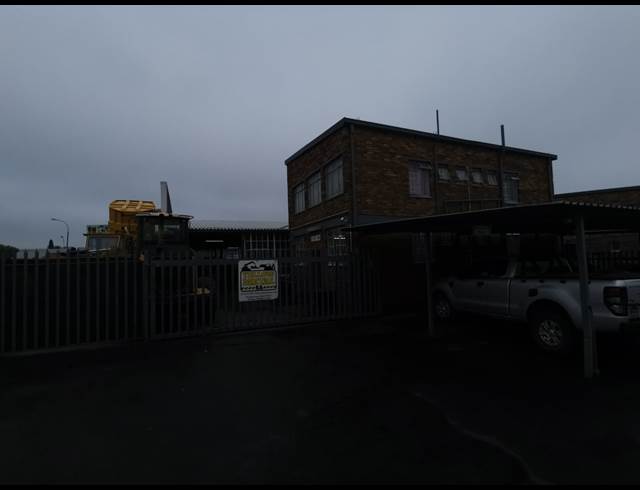 571M² FACTORY TO LET IN SPARTAN