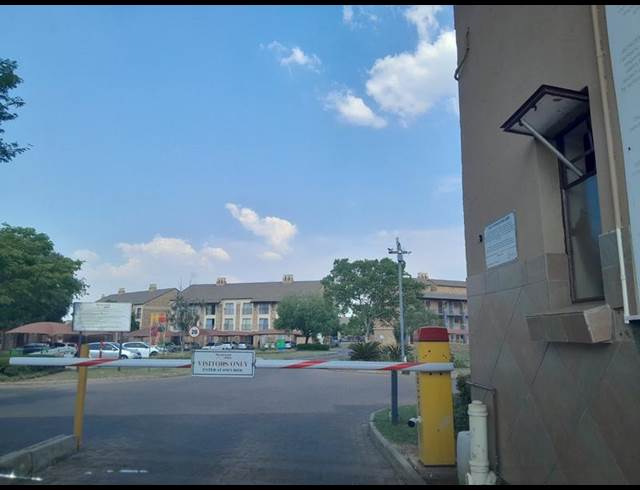 2 BEDROOM PROPERTY TO RENT IN WONDERPARK ESTATE