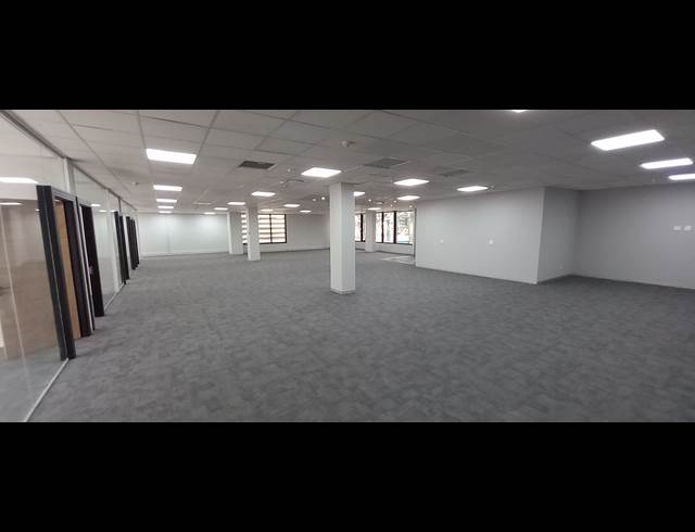 412M² OFFICE TO LET IN BRYANSTON