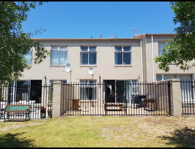 3 bed property to rent in KLEINBRON PARK