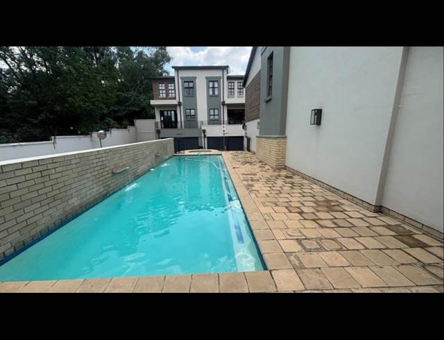 3 BEDROOM CLUSTER TO LET IN BRYANSTON