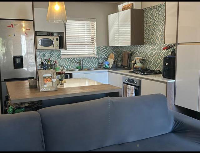 2 BEDROOM PROPERTY TO RENT IN DURBANVILLE CENTRAL