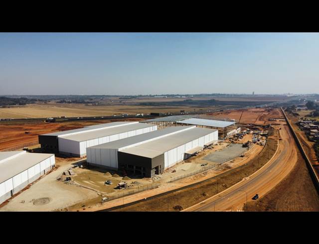 10,727M² WAREHOUSE TO LET IN WITFONTEIN