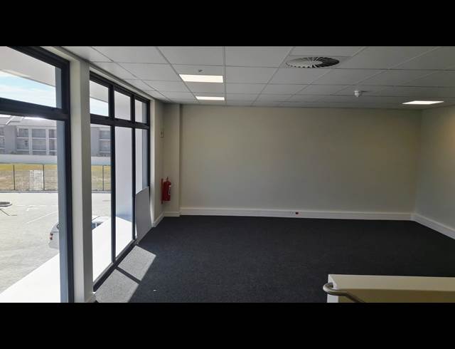 332M² WAREHOUSE TO LET IN KRAAIFONTEIN INDUSTRIA