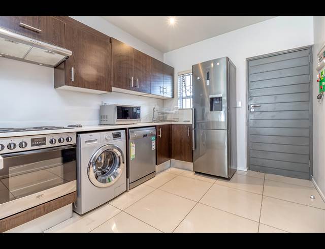 2 BEDROOM APARTMENT RENTED IN MORNINGSIDE