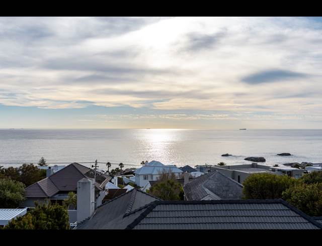 2 BEDROOM APARTMENT TO LET IN CAMPS BAY