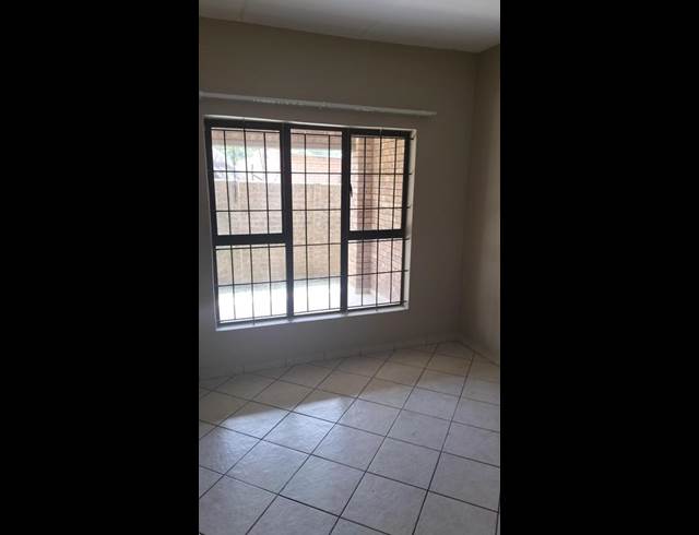 2 BEDROOM PROPERTY TO RENT IN ELSPARK