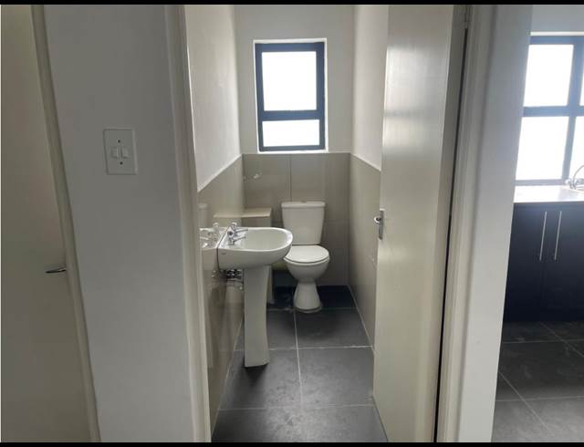 189M² OFFICE TO LET IN CAPRICORN
