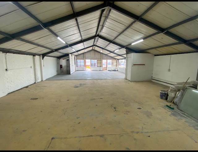 200M² BUILDING TO LET IN ATHLONE