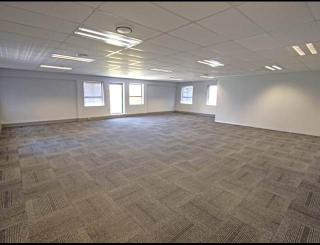 1,191M² OFFICE TO LET IN WOODMEAD