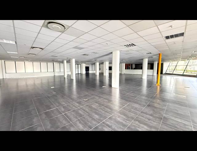 2,248M² SHOWROOM TO LET IN UMGENI BUSINESS PARK