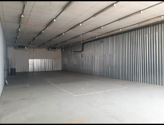 239M² WAREHOUSE TO LET IN ISANDO