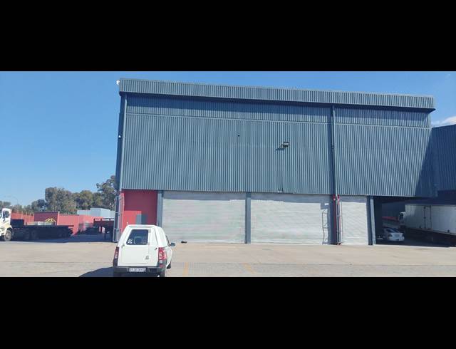 1,327M² WAREHOUSE TO LET IN CITY DEEP