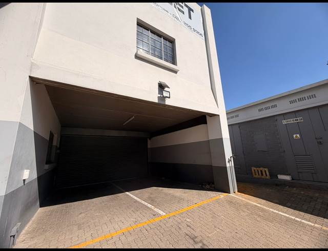 800M² WAREHOUSE TO LET IN EASTLEIGH