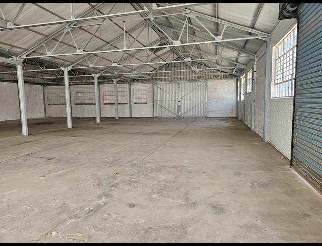 730M² WAREHOUSE TO LET IN NEW ERA