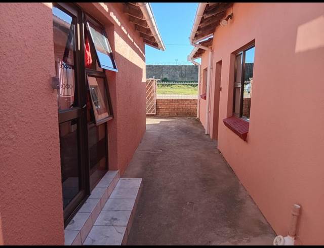 1 BEDROOM PROPERTY TO RENT IN GRAHAMSTOWN RURAL