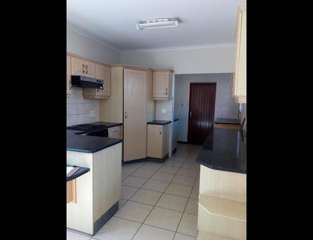 3 BEDROOM PROPERTY TO RENT IN ARBORETUM