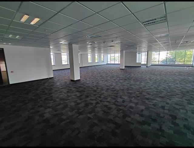 6,746M² OFFICE TO LET IN WATERFALL