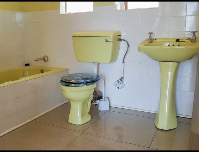 4 bed property to rent in WILRO PARK