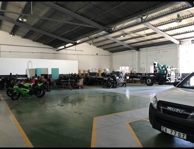 618M² WAREHOUSE RENTED IN AIRPORT INDUSTRIA