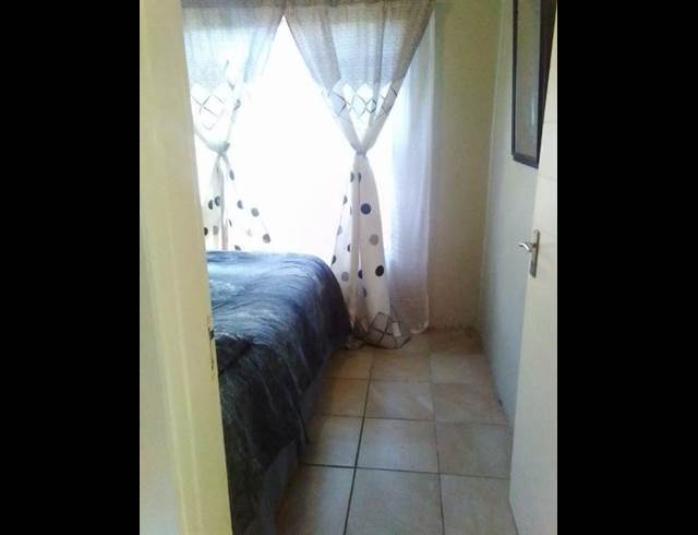 2 BEDROOM PROPERTY TO RENT IN WITPOORTJIE