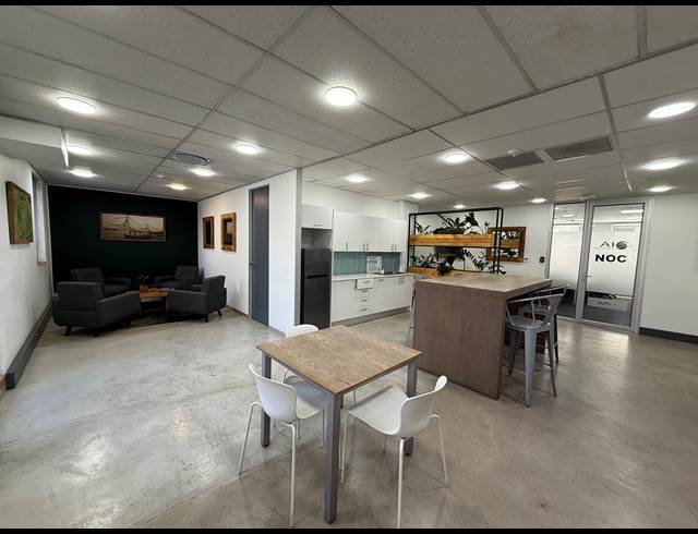 65.10M² SERVICED OFFICE TO LET IN ROSEBANK