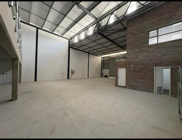 462.20M² WAREHOUSE TO LET IN FIRGROVE
