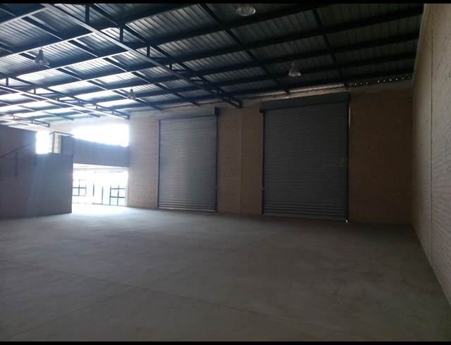 1,309M² WAREHOUSE TO LET IN POMONA