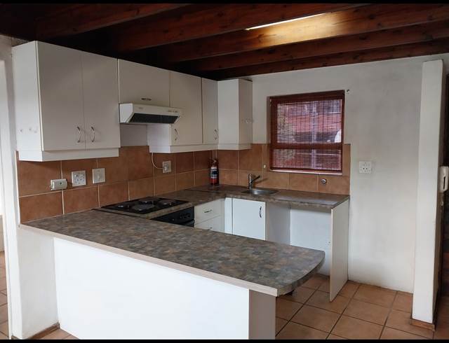 1 BEDROOM APARTMENT RENTED IN SUNNINGHILL