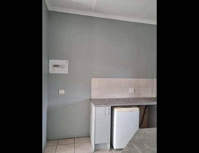 2 BEDROOM PROPERTY TO RENT IN HAMBERG