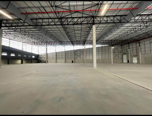 4,883M² WAREHOUSE TO LET IN WATERFALL