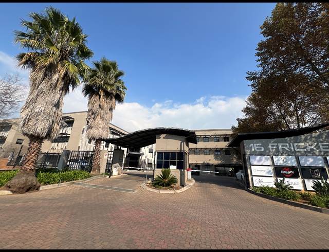 153M² SERVICED OFFICE TO LET IN ILLOVO