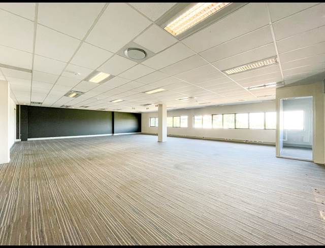 334M² OFFICE TO LET IN WESTVILLE